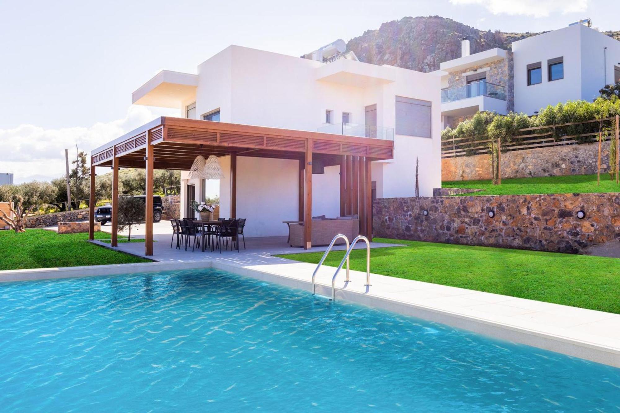 Luxury Villa U Kokkini Hani Exterior photo